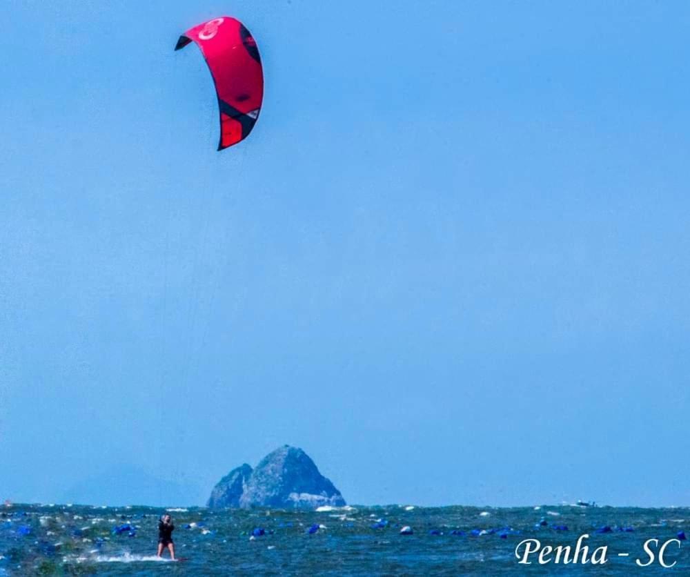 Suites A 100M Da Praia E 800M Do Beto Carrero Penha  Luaran gambar